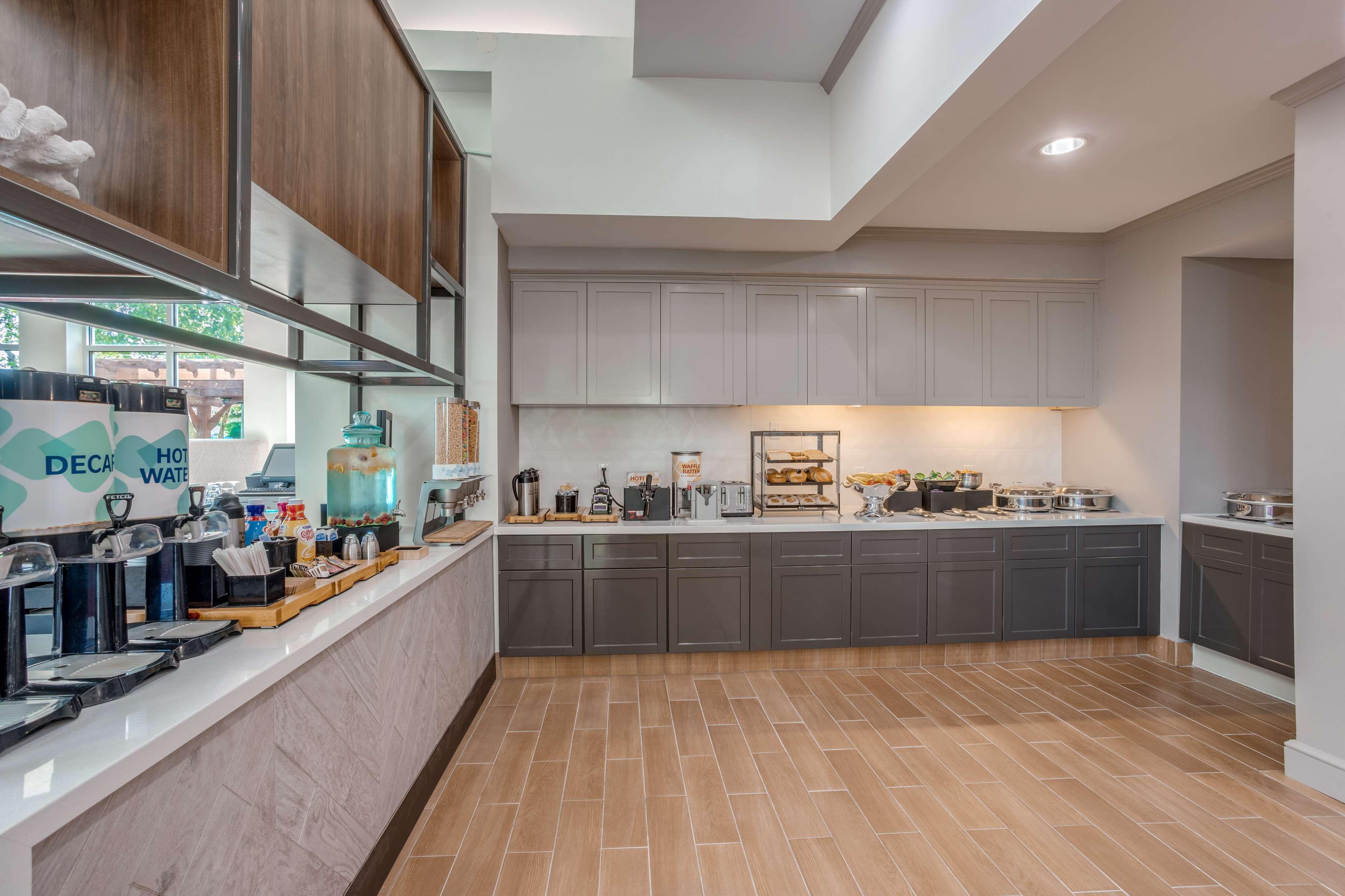 Hilton Garden Inn Cincinnati/Sharonville Ngoại thất bức ảnh