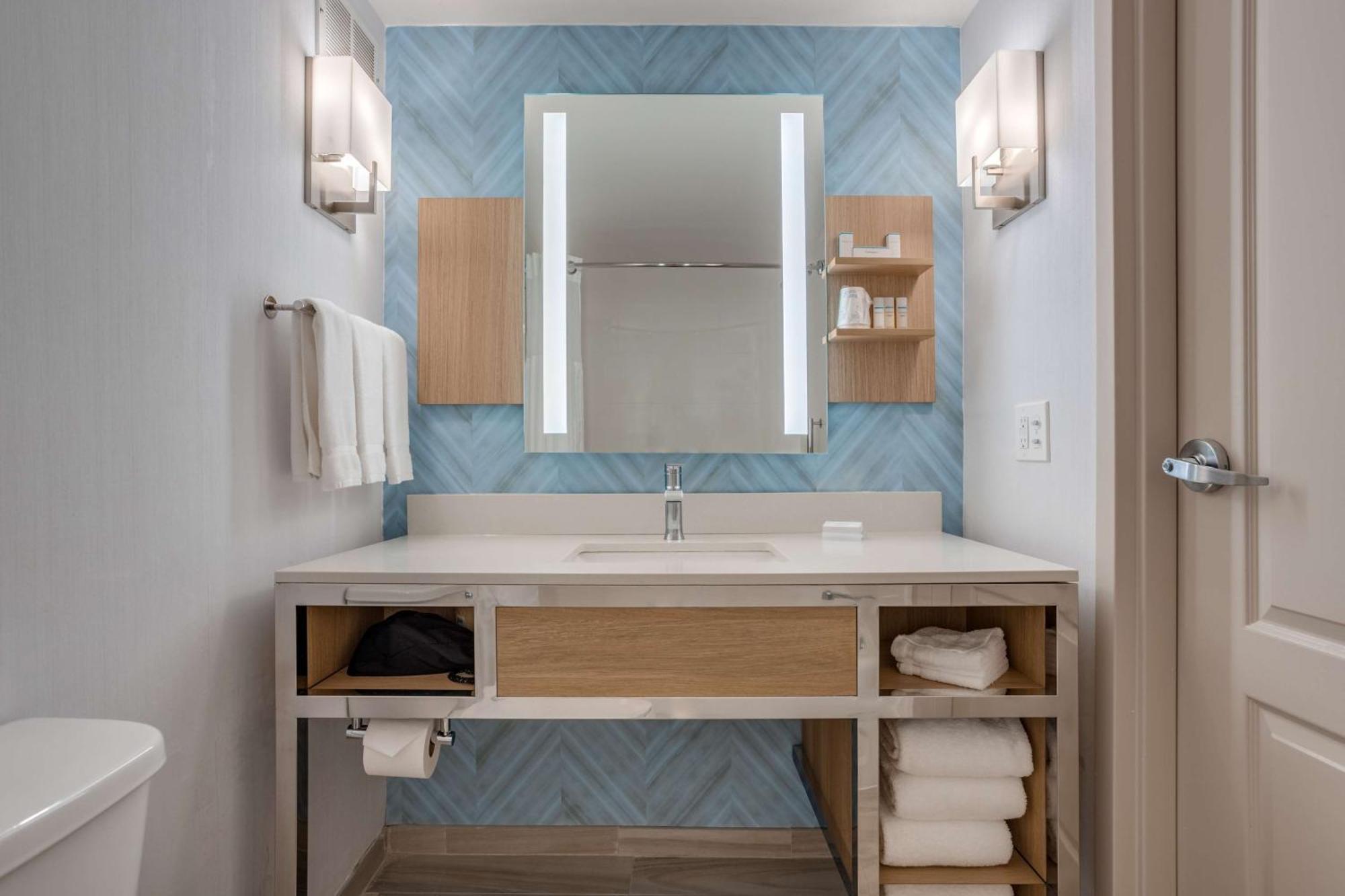 Hilton Garden Inn Cincinnati/Sharonville Ngoại thất bức ảnh